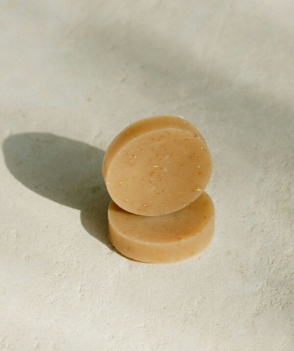 Round body soap